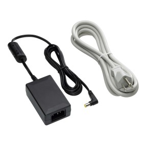 Z1005 - AC ADAPTER